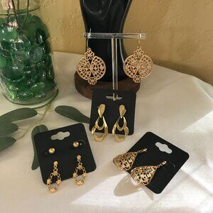 Gold Tone Fashion Pierced Earrings - Lot of 5